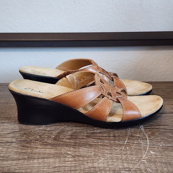 Clarks Calenne Women's Wedge Sandals Shoes Size 9 Brown - Picture 3 of 9